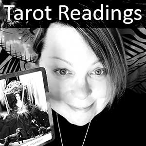 Book a tarot reading with Amanda